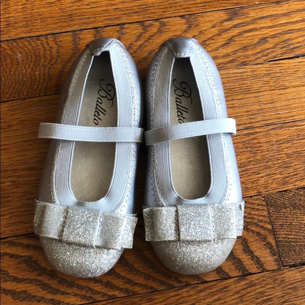 Brand new Balleto silver shoes sz 7